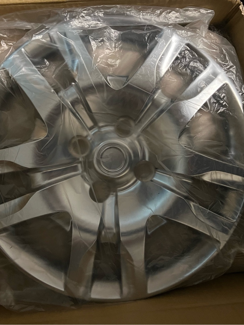 Hubcaps for 2011 Nissan Sentra